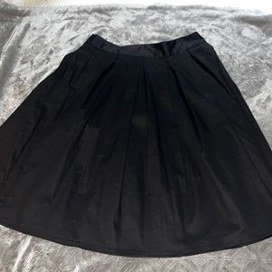 Pleated skirt